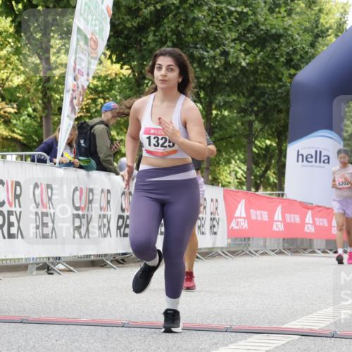 06.09.2026 - CURREX Alsterlauf Yannick Fuchs http://msf.ph/oto/10231909 06.09.2026 12:00:26 Ziel 1191, 1238, 1325, 1332 meine-sportfotos.de