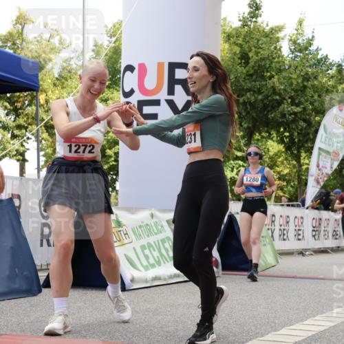 06.09.2026 - CURREX Alsterlauf Yannick Fuchs http://msf.ph/oto/10231959 06.09.2026 12:00:45 Ziel 1013, 1061, 1097, 1185, 1222, 1231, 1260, 1272, 1280, 3821, 3822 meine-sportfotos.de