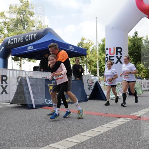 06.09.2026 - CURREX Alsterlauf Yannick Fuchs http://msf.ph/oto/10232004 06.09.2026 11:58:41 Ziel 1001, 1082, 1089, 1090, 1114, 1115, 1202, 1235, 1314, 1334, 8137 meine-sportfotos.de