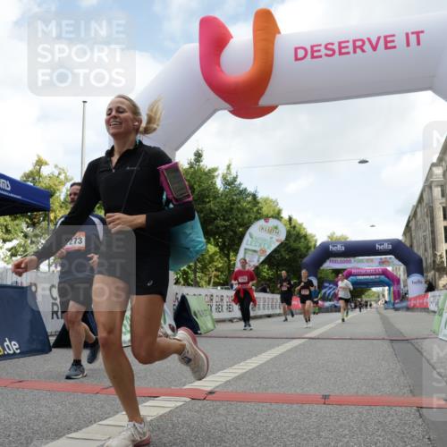 06.09.2026 - CURREX Alsterlauf Yannick Fuchs http://msf.ph/oto/10232018 06.09.2026 12:01:09 Ziel 1170, 1177, 1270, 1273, 1338, 3755, 8018 meine-sportfotos.de