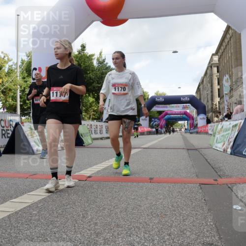 06.09.2026 - CURREX Alsterlauf Yannick Fuchs http://msf.ph/oto/10232032 06.09.2026 12:01:14 Ziel 1170, 1177, 1273, 3755, 8018 meine-sportfotos.de