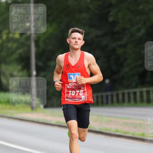 13.09.2026 - 21. swb-Marathon Bremen TobiasT http://msf.ph/oto/10241718 13.09.2026 11:09:42 Laufen 1078, 21, 26 meine-sportfotos.de