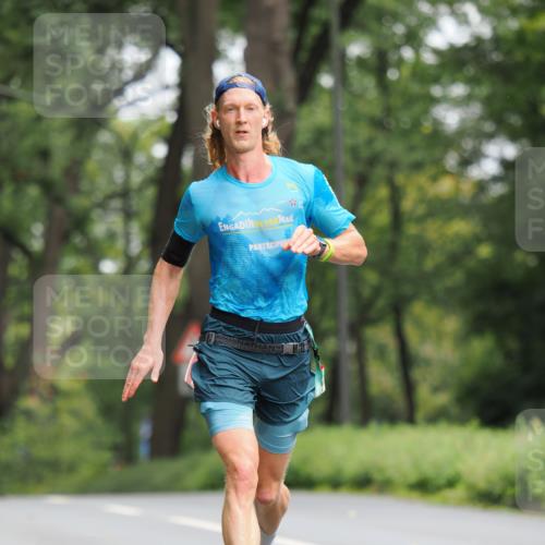 13.09.2026 - 21. swb-Marathon Bremen TobiasT http://msf.ph/oto/10241802 13.09.2026 11:14:47 Laufen  meine-sportfotos.de