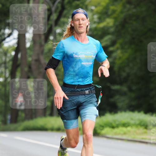 13.09.2026 - 21. swb-Marathon Bremen TobiasT http://msf.ph/oto/10241811 13.09.2026 11:14:48 Laufen  meine-sportfotos.de