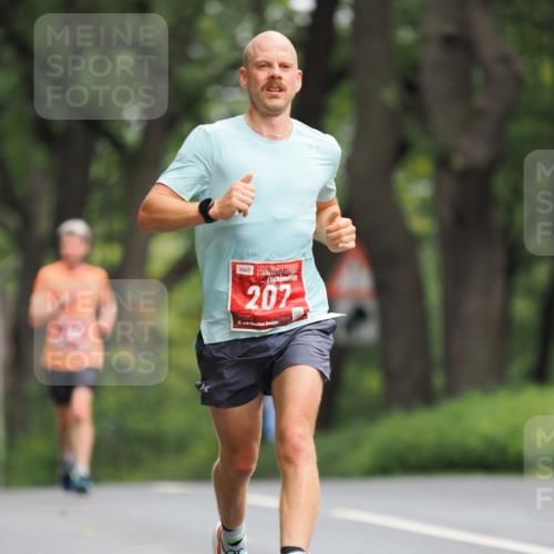 13.09.2026 - 21. swb-Marathon Bremen TobiasT http://msf.ph/oto/10241858 13.09.2026 11:16:21 Laufen 207, 21 meine-sportfotos.de