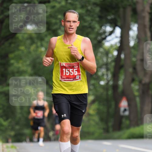 13.09.2026 - 21. swb-Marathon Bremen TobiasT http://msf.ph/oto/10242137 13.09.2026 11:21:00 Laufen 1555, 21, 20 meine-sportfotos.de