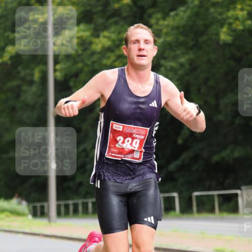 13.09.2026 - 21. swb-Marathon Bremen TobiasT http://msf.ph/oto/10242170 13.09.2026 11:21:12 Laufen 289, 21 meine-sportfotos.de
