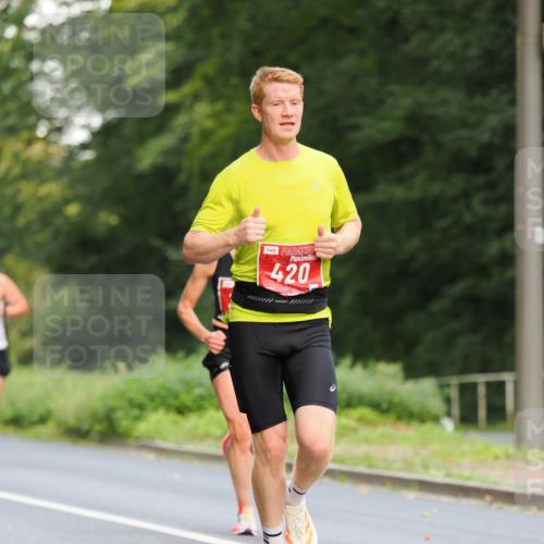 13.09.2026 - 21. swb-Marathon Bremen TobiasT http://msf.ph/oto/10242583 13.09.2026 11:29:43 Laufen 420 meine-sportfotos.de