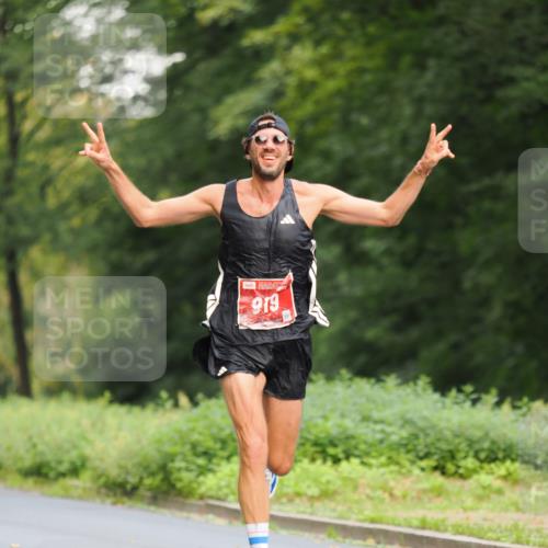 13.09.2026 - 21. swb-Marathon Bremen TobiasT http://msf.ph/oto/10242632 13.09.2026 11:30:10 Laufen 919 meine-sportfotos.de