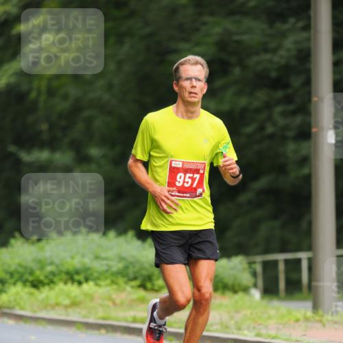 13.09.2026 - 21. swb-Marathon Bremen TobiasT http://msf.ph/oto/10242668 13.09.2026 11:30:36 Laufen 957 meine-sportfotos.de