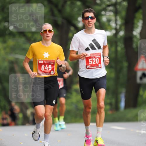 13.09.2026 - 21. swb-Marathon Bremen TobiasT http://msf.ph/oto/10242850 13.09.2026 11:32:17 Laufen 649, 21, 03, 520 meine-sportfotos.de