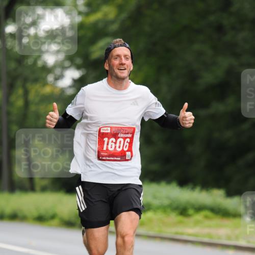 13.09.2026 - 21. swb-Marathon Bremen TobiasT http://msf.ph/oto/10242961 13.09.2026 11:33:31 Laufen 1606, 21, 26 meine-sportfotos.de