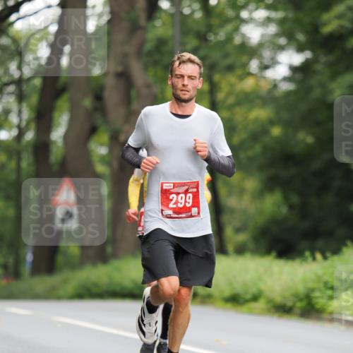 13.09.2026 - 21. swb-Marathon Bremen TobiasT http://msf.ph/oto/10243020 13.09.2026 11:33:58 Laufen 299 meine-sportfotos.de