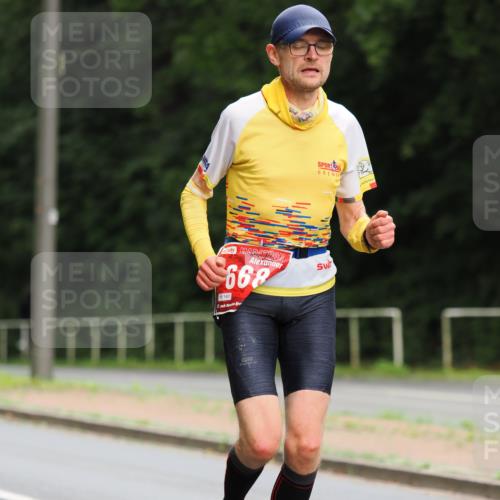 13.09.2026 - 21. swb-Marathon Bremen TobiasT http://msf.ph/oto/10243033 13.09.2026 11:34:03 Laufen 668, 1485, 21 meine-sportfotos.de
