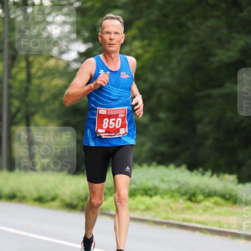 13.09.2026 - 21. swb-Marathon Bremen TobiasT http://msf.ph/oto/10243036 13.09.2026 11:34:12 Laufen 0751, 850 meine-sportfotos.de