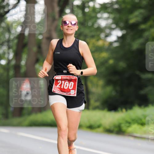 13.09.2026 - 21. swb-Marathon Bremen TobiasT http://msf.ph/oto/10243132 13.09.2026 11:35:26 Laufen 2100, 21, 2101 meine-sportfotos.de