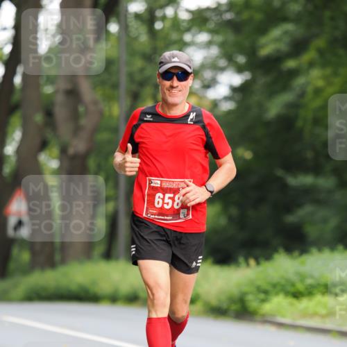 13.09.2026 - 21. swb-Marathon Bremen TobiasT http://msf.ph/oto/10243356 13.09.2026 11:37:43 Laufen 658, 40 meine-sportfotos.de