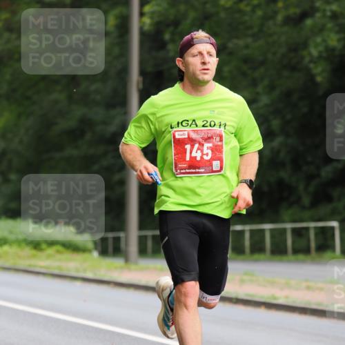 13.09.2026 - 21. swb-Marathon Bremen TobiasT http://msf.ph/oto/10243377 13.09.2026 11:37:52 Laufen 2011, 145, 21, 20 meine-sportfotos.de