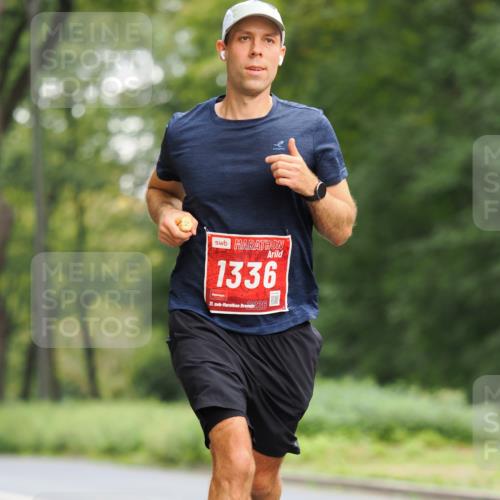 13.09.2026 - 21. swb-Marathon Bremen TobiasT http://msf.ph/oto/10243466 13.09.2026 11:38:40 Laufen 1336, 21, 26 meine-sportfotos.de