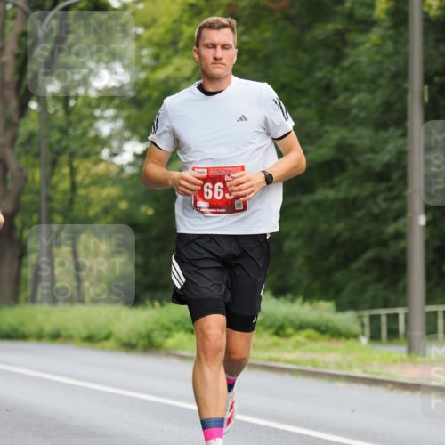 13.09.2026 - 21. swb-Marathon Bremen TobiasT http://msf.ph/oto/10243531 13.09.2026 11:39:32 Laufen 663, 1713 meine-sportfotos.de