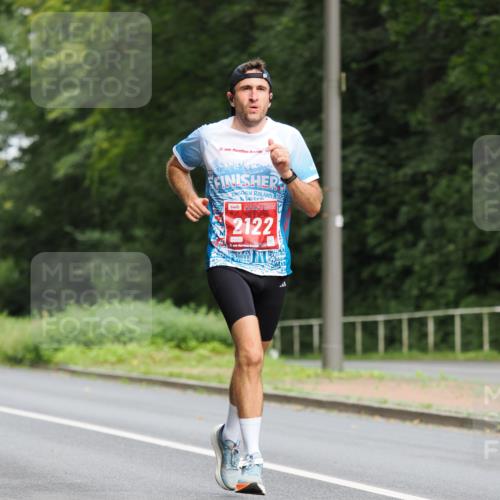 13.09.2026 - 21. swb-Marathon Bremen TobiasT http://msf.ph/oto/10243705 13.09.2026 11:41:49 Laufen 21, 2122, 0332 meine-sportfotos.de