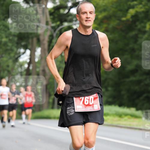 13.09.2026 - 21. swb-Marathon Bremen TobiasT http://msf.ph/oto/10243721 13.09.2026 11:41:51 Laufen 760, 0974, 21, 026 meine-sportfotos.de
