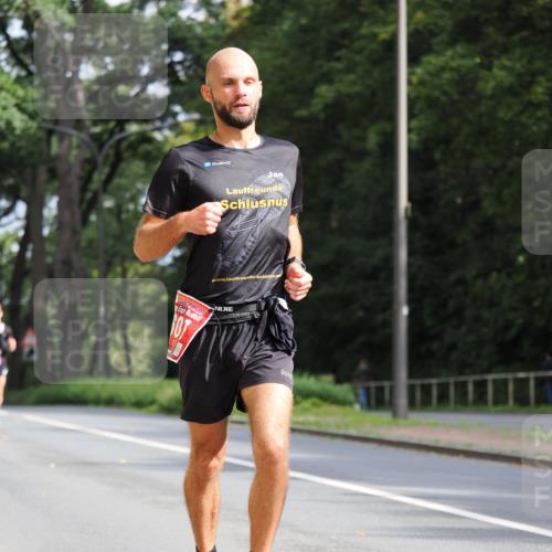 13.09.2026 - 21. swb-Marathon Bremen TobiasT http://msf.ph/oto/10243793 13.09.2026 11:42:32 Laufen 10 meine-sportfotos.de