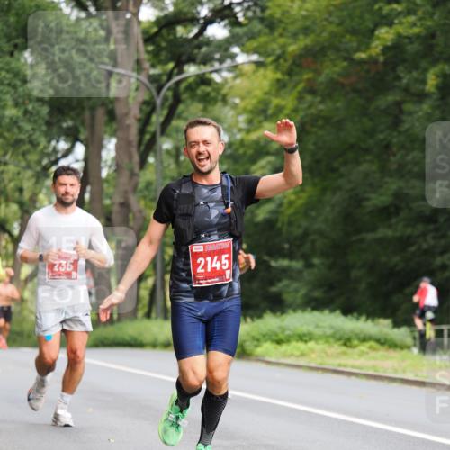 13.09.2026 - 21. swb-Marathon Bremen TobiasT http://msf.ph/oto/10243837 13.09.2026 11:43:11 Laufen 235, 2145 meine-sportfotos.de