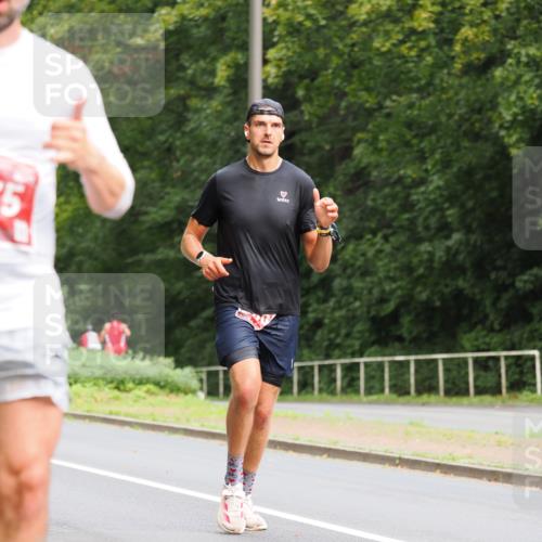 13.09.2026 - 21. swb-Marathon Bremen TobiasT http://msf.ph/oto/10243857 13.09.2026 11:43:15 Laufen  meine-sportfotos.de