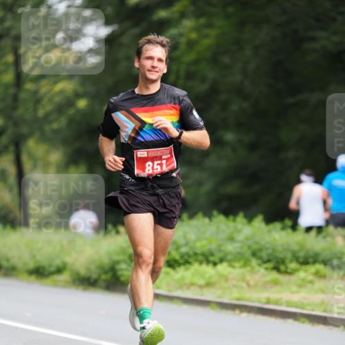 13.09.2026 - 21. swb-Marathon Bremen TobiasT http://msf.ph/oto/10244198 13.09.2026 11:46:38 Laufen 851 meine-sportfotos.de