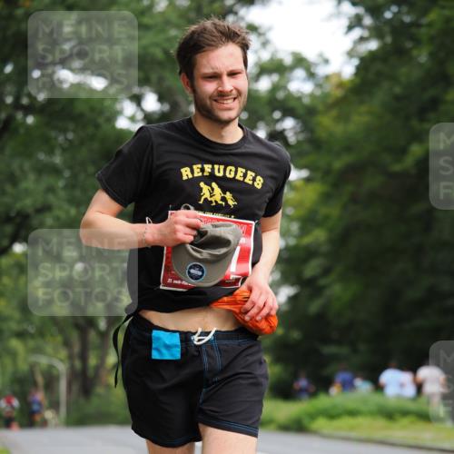 13.09.2026 - 21. swb-Marathon Bremen TobiasT http://msf.ph/oto/10244262 13.09.2026 11:47:13 Laufen 2051, 21 meine-sportfotos.de