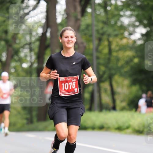 13.09.2026 - 21. swb-Marathon Bremen TobiasT http://msf.ph/oto/10244327 13.09.2026 11:48:10 Laufen 1076, 26 meine-sportfotos.de