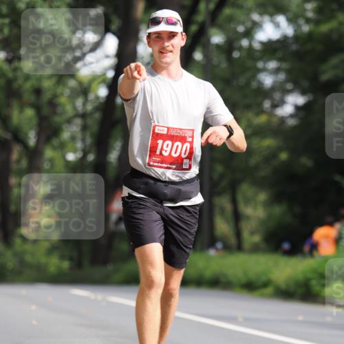 13.09.2026 - 21. swb-Marathon Bremen TobiasT http://msf.ph/oto/10244394 13.09.2026 11:48:54 Laufen 1900, 21, 20 meine-sportfotos.de