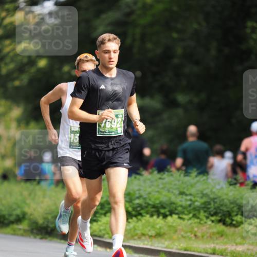 13.09.2026 - 21. swb-Marathon Bremen TobiasT http://msf.ph/oto/10244398 13.09.2026 11:49:14 Laufen 13, 1692, 21 meine-sportfotos.de