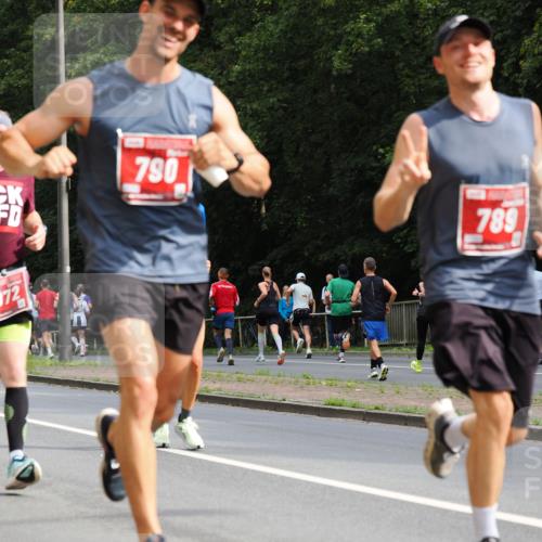 13.09.2026 - 21. swb-Marathon Bremen TobiasT http://msf.ph/oto/10244528 13.09.2026 11:50:07 Laufen 72, 790, 789 meine-sportfotos.de