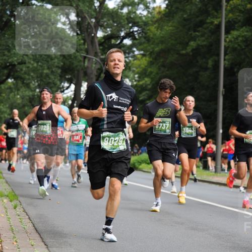 13.09.2026 - 21. swb-Marathon Bremen TobiasT http://msf.ph/oto/10244926 13.09.2026 11:53:22 Laufen 7029, 931, 9029, 8737, 3043 meine-sportfotos.de