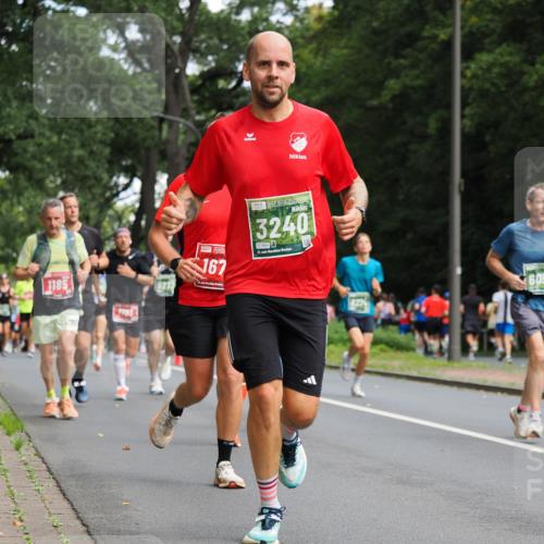 13.09.2026 - 21. swb-Marathon Bremen TobiasT http://msf.ph/oto/10245013 13.09.2026 11:53:38 Laufen 1185, 191, 167, 3240, 7844, 21, 40, 6774, 605 meine-sportfotos.de