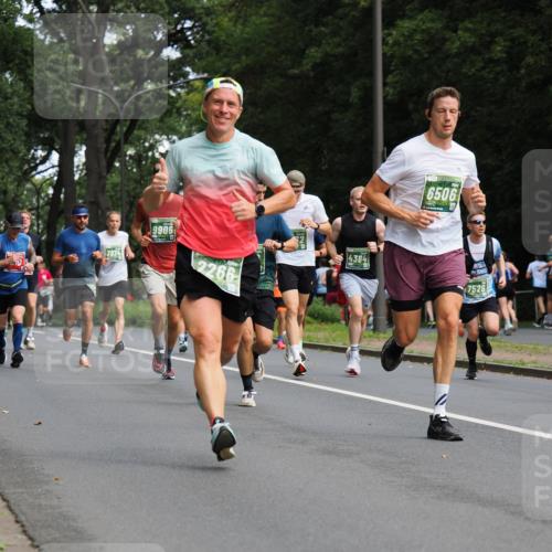 13.09.2026 - 21. swb-Marathon Bremen TobiasT http://msf.ph/oto/10245069 13.09.2026 11:53:52 Laufen 7874, 9906, 2266, 6506, 4384, 7526 meine-sportfotos.de