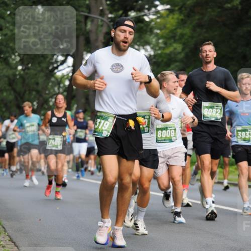 13.09.2026 - 21. swb-Marathon Bremen TobiasT http://msf.ph/oto/10245353 13.09.2026 11:56:52 Laufen 7409, 319, 8009, 9082, 3933 meine-sportfotos.de
