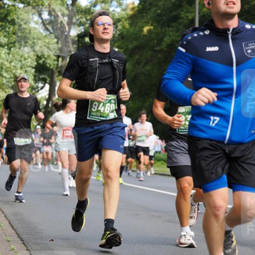 13.09.2026 - 21. swb-Marathon Bremen TobiasT http://msf.ph/oto/10245756 13.09.2026 11:58:42 Laufen 128, 9460, 21, 21, 17 meine-sportfotos.de
