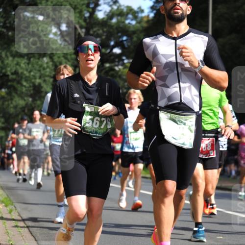 13.09.2026 - 21. swb-Marathon Bremen TobiasT http://msf.ph/oto/10245972 13.09.2026 11:59:26 Laufen 5676 meine-sportfotos.de