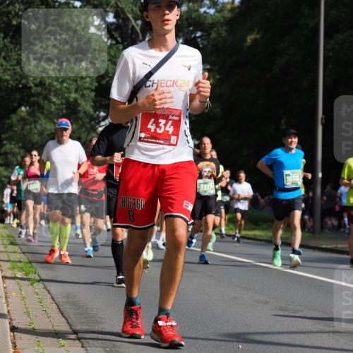 13.09.2026 - 21. swb-Marathon Bremen TobiasT http://msf.ph/oto/10246208 13.09.2026 12:00:23 Laufen 24, 434, 21, 26, 8, 3217 meine-sportfotos.de