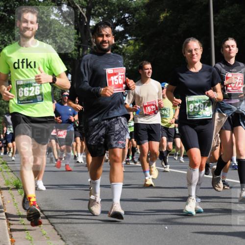 13.09.2026 - 21. swb-Marathon Bremen TobiasT http://msf.ph/oto/10246306 13.09.2026 12:00:53 Laufen 6626, 1567, 1529, 9394, 12 meine-sportfotos.de