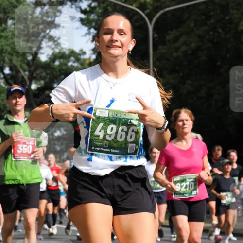 13.09.2026 - 21. swb-Marathon Bremen TobiasT http://msf.ph/oto/10248410 13.09.2026 12:11:44 Laufen 350, 4966, 21, 9210 meine-sportfotos.de