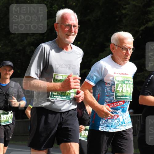 13.09.2026 - 21. swb-Marathon Bremen TobiasT http://msf.ph/oto/10249653 13.09.2026 12:21:26 Laufen 957, 860, 2026, 21, 4845, 21, 21, 0975, 95, 868 meine-sportfotos.de
