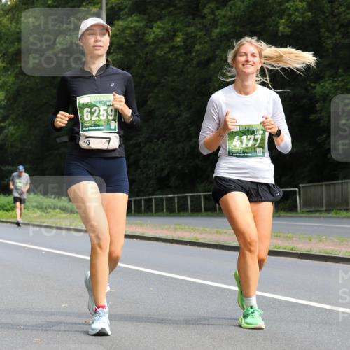 13.09.2026 - 21. swb-Marathon Bremen TobiasT http://msf.ph/oto/10250258 13.09.2026 12:26:24 Laufen 6259, 2, 126, 4177, 21 meine-sportfotos.de
