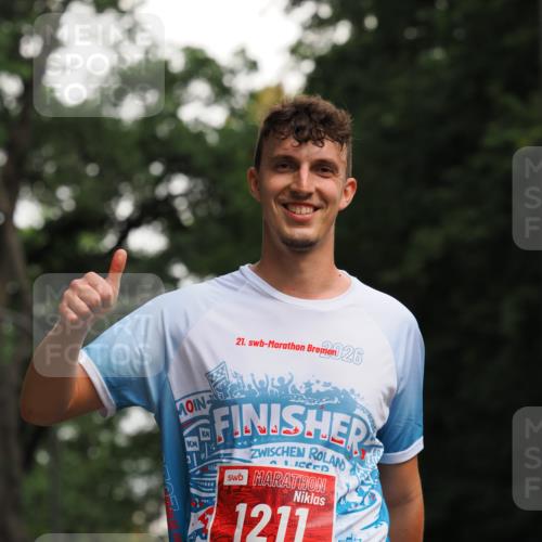 13.09.2026 - 21. swb-Marathon Bremen TobiasT http://msf.ph/oto/10251008 13.09.2026 12:37:10 Laufen 21, 26, 1211, 21, 26, 000, 88888888, 91000 meine-sportfotos.de