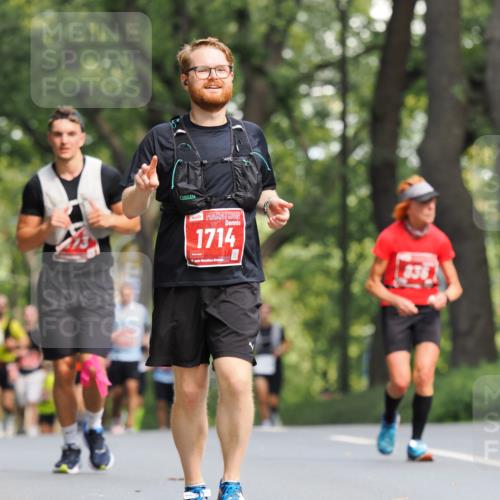 13.09.2026 - 21. swb-Marathon Bremen TobiasT http://msf.ph/oto/10251029 13.09.2026 12:37:27 Laufen 1714, 836 meine-sportfotos.de
