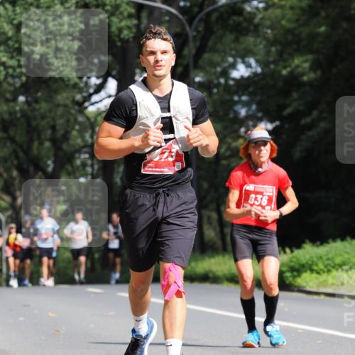 13.09.2026 - 21. swb-Marathon Bremen TobiasT http://msf.ph/oto/10251058 13.09.2026 12:37:36 Laufen 21, 636 meine-sportfotos.de