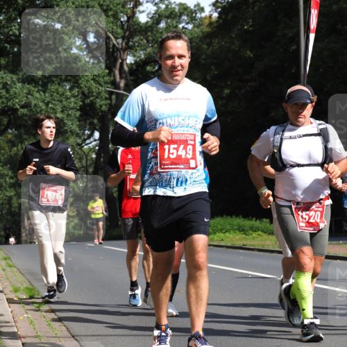 13.09.2026 - 21. swb-Marathon Bremen TobiasT http://msf.ph/oto/10251100 13.09.2026 12:37:59 Laufen 21, 1549, 21, 125, 1520 meine-sportfotos.de